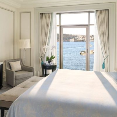 010121-21-15-Deluxe-Bosphorus-Suite-Bedroom